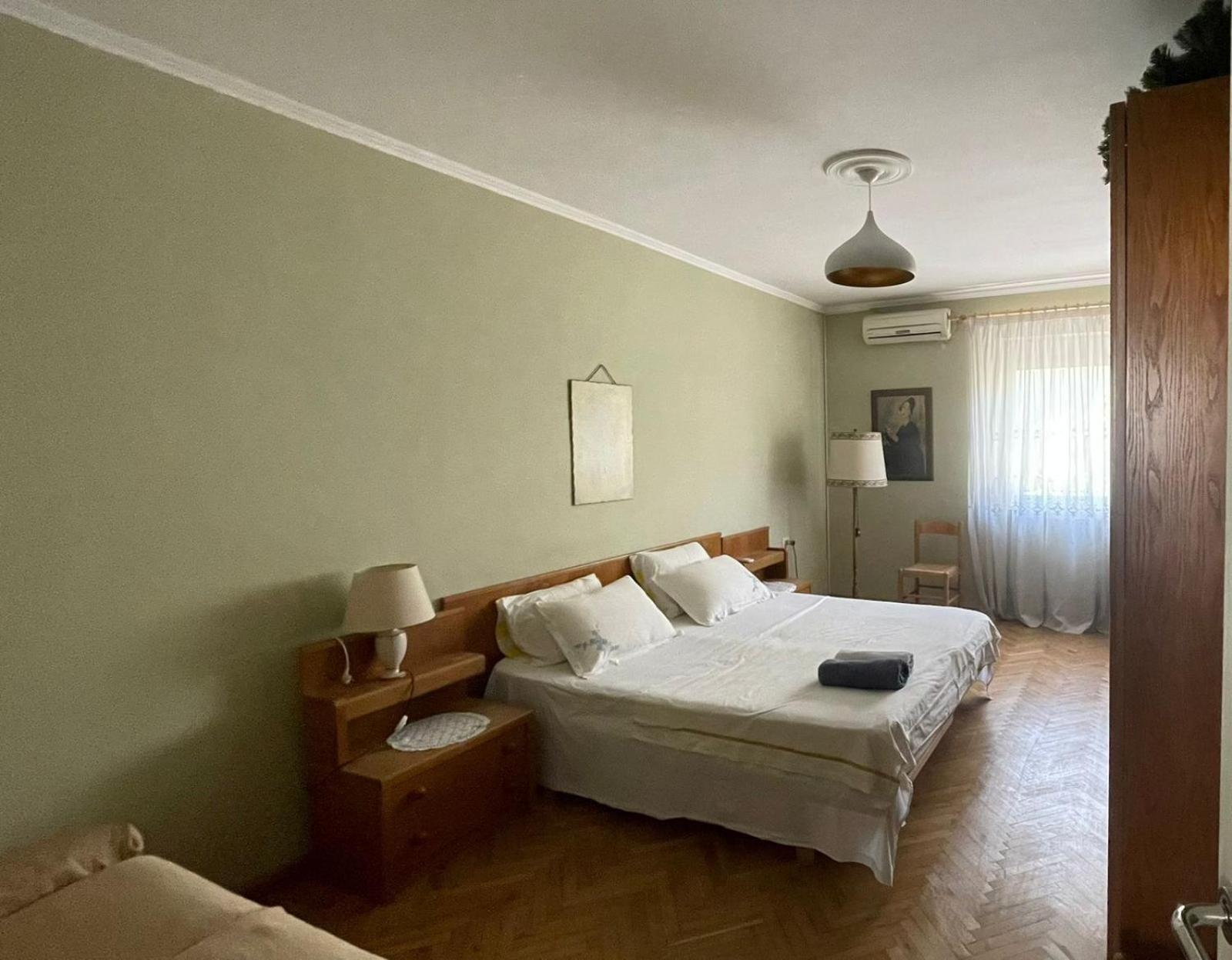 Vintage Apartment In Center ติรานา ภายนอก รูปภาพ